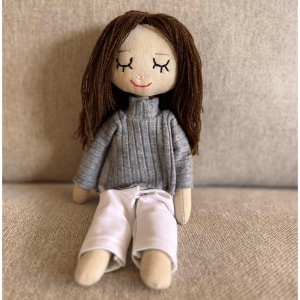 Muñequita Pelo Café Obscuro